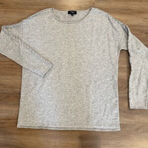 Women's gray sweater/top